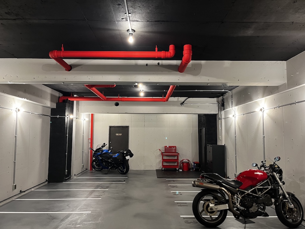 シェアガレ | 大阪の完全屋内・コンテナ以上の快適なバイクガレージ シェアガレ | 大阪の完全屋内・コンテナ以上の快適なバイクガレージ